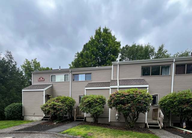 Property at 51 Brook St Apt 3C, Naugatuck, CT 06770, 2 beds, 1.5 baths