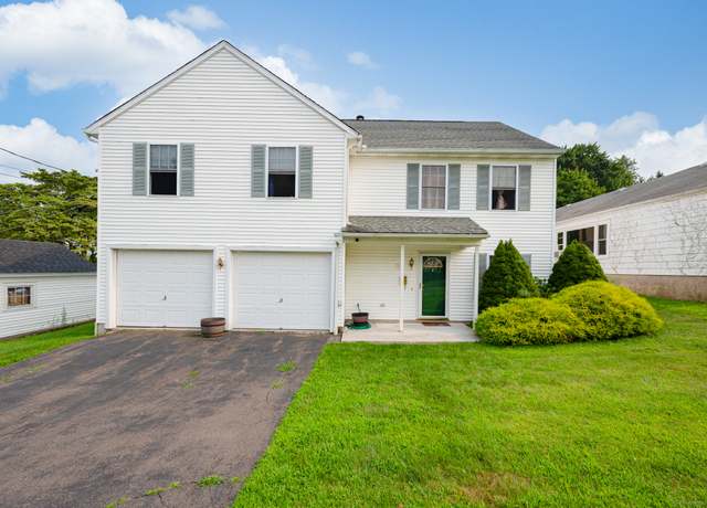 Property at 15 Acra Rd, Waterbury, CT 06708, 3 beds, 1.5 baths