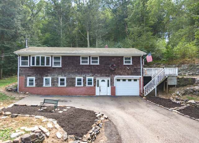 Property at 32 Hammond Ave, Norwich, CT 06360, 3 beds, 2 baths