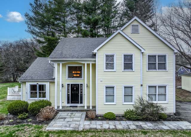 Property at 5A Big Buck Ln, Brookfield, CT 06804, 3 beds, 2.5 baths