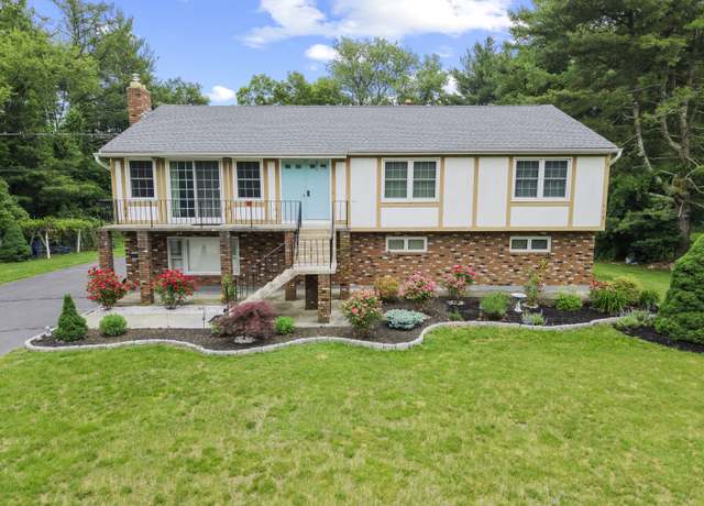 Property at 21 Sunnyside Dr, North Branford, CT 06472, 3 beds, 3 baths