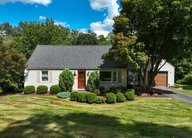 Property at 107 Hopewell Rd, Glastonbury, CT 06073, 3 beds, 2.5 baths