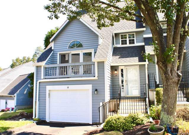 Property at 717 Hawley Gln #18, Stratford, CT 06614, 2 beds, 2.5 baths