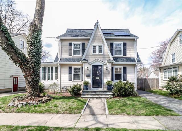 Property at 88 Pierce Ave, Bridgeport, CT 06604, 3 beds, 1 bath