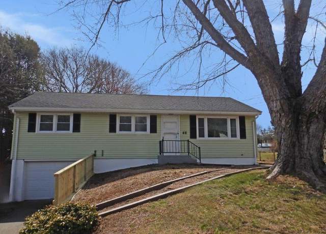 Property at 48 W VINE St, Stonington, CT 06379, 3 beds, 1 bath