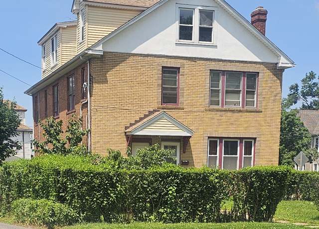 Property at 315 Blue Hills Ave, Hartford, CT 06112, 8 beds, 3 baths