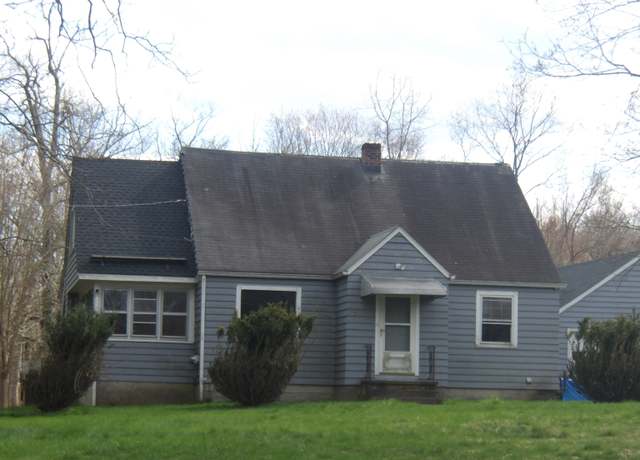 Property at 395 Cross Hill Rd, Monroe, CT 06468, 3 beds, 2 baths