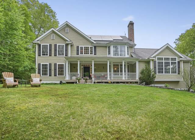 Property at 18 Beaver Dam Rd, Newtown, CT 06470, 4 beds, 4.5 baths