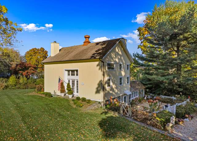 Property at 1 Bushnell St, Essex, CT 06426, 2 beds, 3 baths