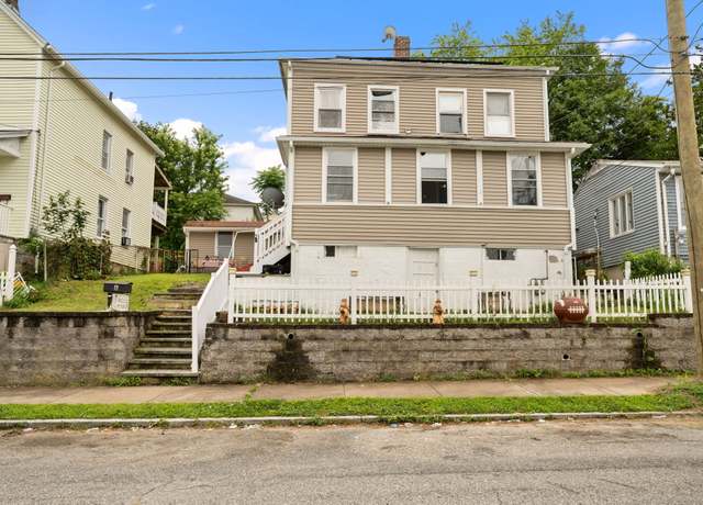 Property at 28 W High St, New London, CT 06320, 4 beds, 2.5 baths
