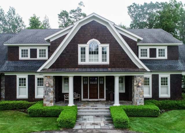 Property at 25 Sky View Dr, Avon, CT 06001, 5 beds, 4.5 baths