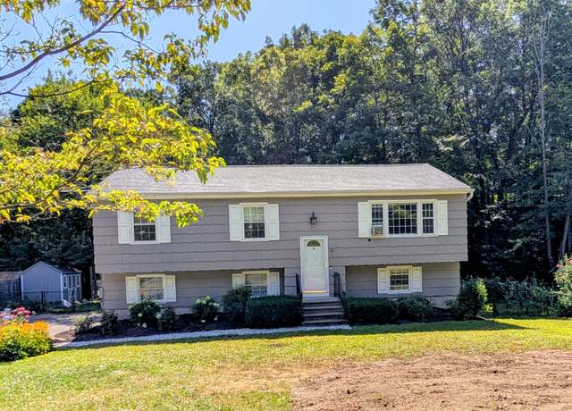 Property at 20 Capitola Rd, Danbury, CT 06811, 3 beds, 2 baths
