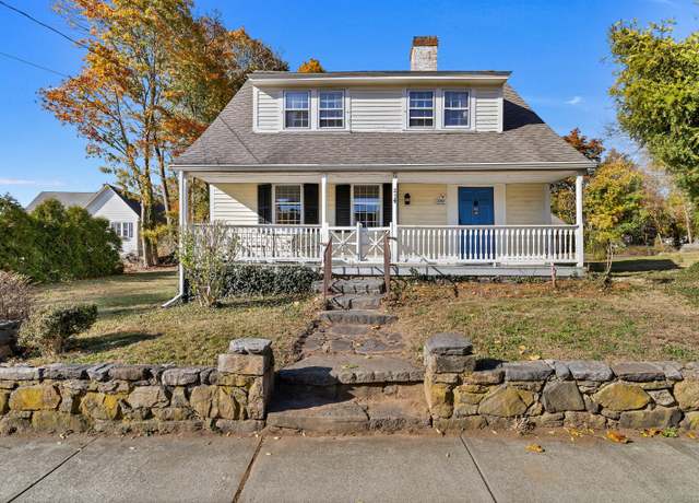Property at 254 Boston St, Guilford, CT 06437, 3 beds, 1.5 baths