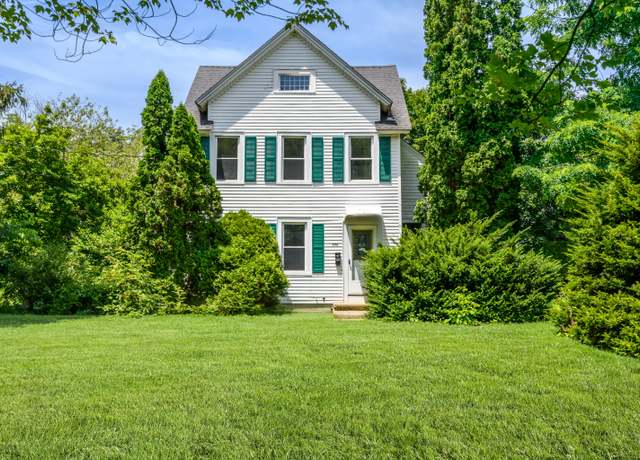 Property at 696 High St, Naugatuck, CT 06770, 3 beds, 1.5 baths