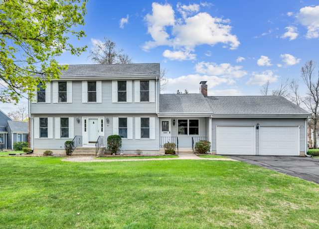 Property at 461 Quarry Brook Dr, South Windsor, CT 06074, 3 beds, 2.5 baths