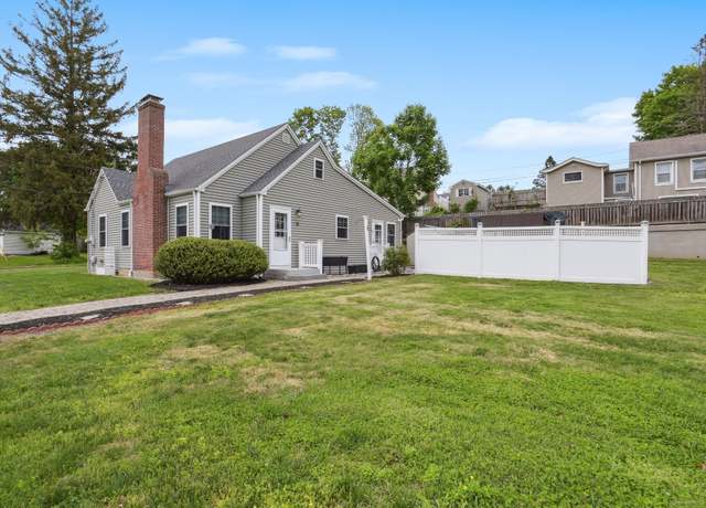 Property at 18 Summer St, Waterford, CT 06385, 2 beds, 1 bath