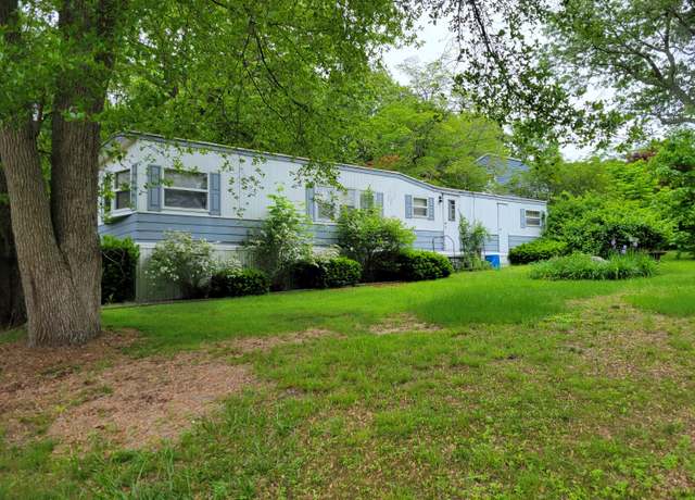 Property at 932 Long Cove Rd Trlr 8, Ledyard, CT 06335, 2 beds, 1 bath
