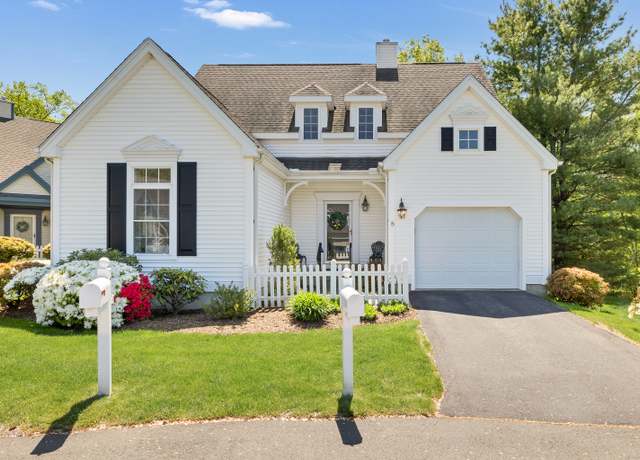 Property at 8 Mulberry Ln #8, Farmington, CT 06032, 3 beds, 3 baths