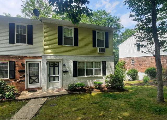 Property at 75 Hunter Ct #75, Torrington, CT 06790, 3 beds, 1.5 baths