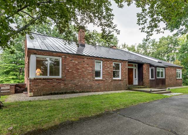 Property at 165 East St, Sharon, CT 06069, 4 beds, 3.5 baths