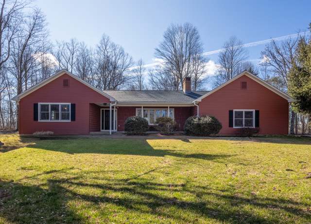 Property at 134 Sanford Rd E, Southbury, CT 06488, 3 beds, 2.5 baths