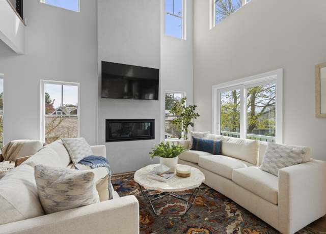 Property at 2 Old South Cove Rd, Old Saybrook, CT 06475, 3 beds, 3.5 baths