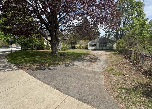 Property at 7 Natchaug St, Windham, CT 06226