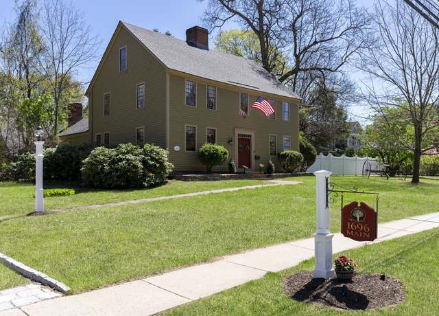 Property at 1696 Main St, Glastonbury, CT 06033, 3 beds, 3.5 baths