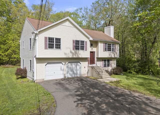 Property at 1376 Paradise Ave, Hamden, CT 06514, 3 beds, 2.5 baths