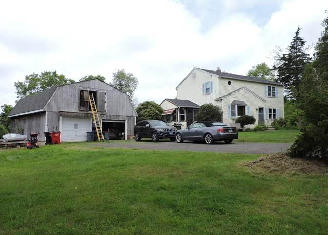Property at 1000 E Center St, Wallingford, CT 06492, 3 beds, 2 baths