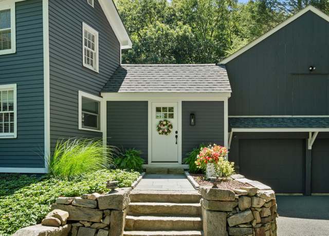 Property at 94 Glen Rd, Newtown, CT 06482, 3 beds, 1.5 baths