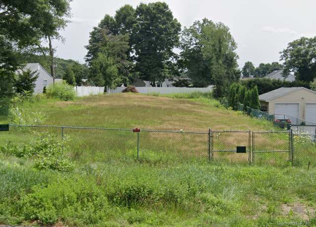 Property at 274 Cedarwood Ln, Newington, CT 06111
