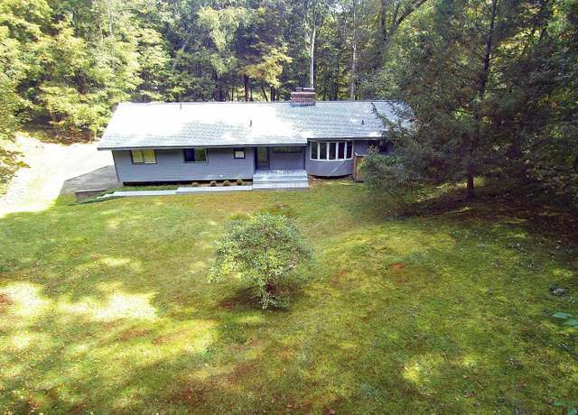 Property at 45 Wayside Ln, Redding, CT 06896, 4 beds, 2.5 baths