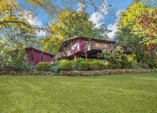 Property at 235 Whipstick Rd, Wilton, CT 06897, 4 beds, 2 baths
