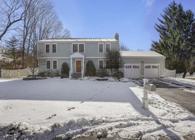 Property at 147 Trillium Rd, Fairfield, CT 06824, 4 beds, 3 baths