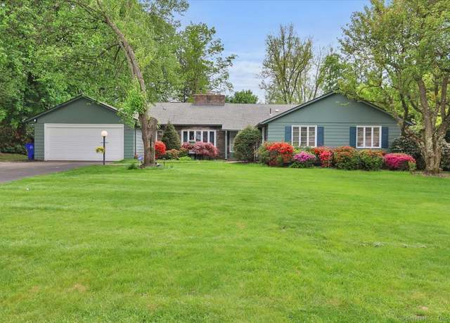 Property at 11 W Ridge Dr, West Hartford, CT 06117, 4 beds, 4.5 baths