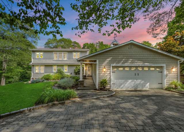 Property at 40 Thunder Hill Ln, Ridgefield, CT 06877, 4 beds, 4 baths