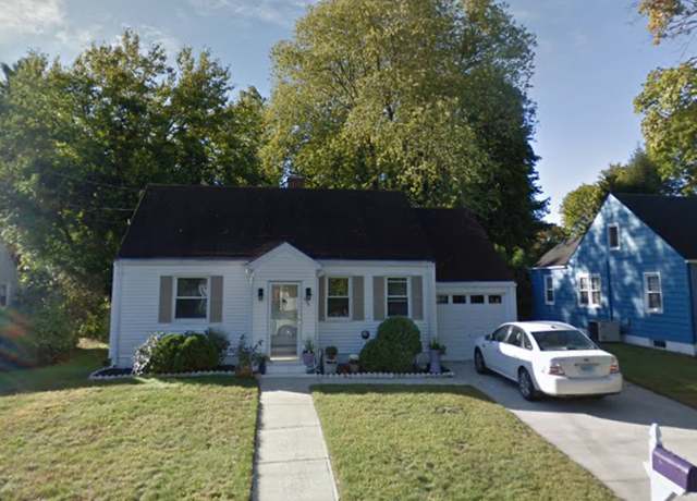 Property at 46 Hayward Rd, Hamden, CT 06514, 3 beds, 1 bath