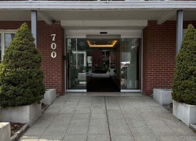 Property at 700 Summer St, Stamford, CT 09605, 4 beds, 3 baths