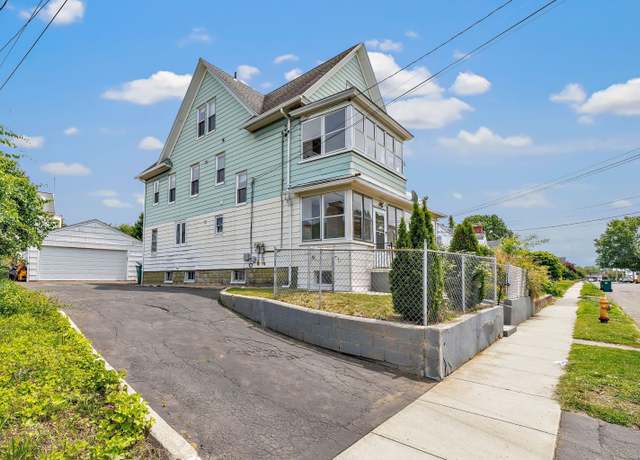 Property at 174 Franklin Ave, Stratford, CT 06614, 6 beds, 3 baths