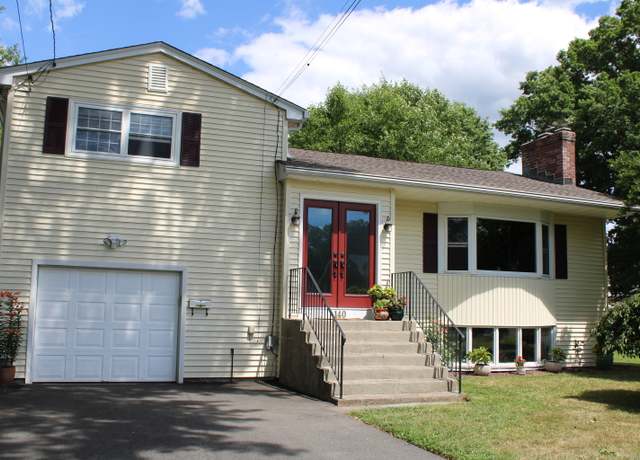 Property at 140 Linden St, Wethersfield, CT 06109, 2 beds, 1.5 baths