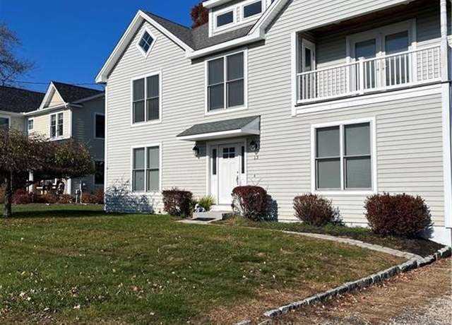 Property at 13 Blue Heron Rd, East Lyme, CT 06357, 5 beds, 4 baths