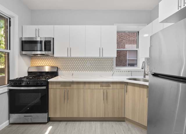 Property at 276 Bond St, Bridgeport, CT 06610, 4 beds, 2 baths