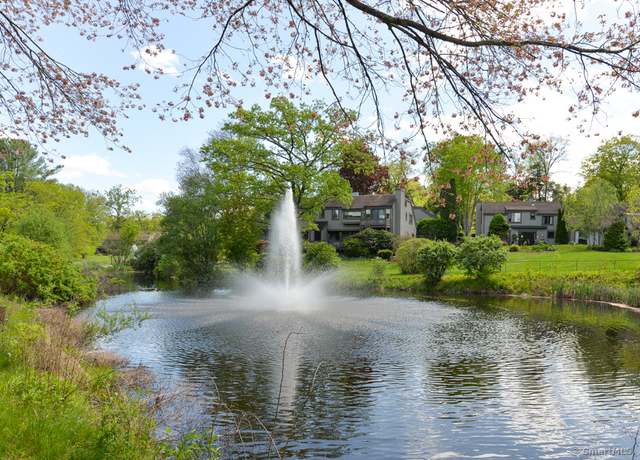 Property at 306 Heritage Vlg Unit E, Southbury, CT 06488, 2 beds, 2 baths