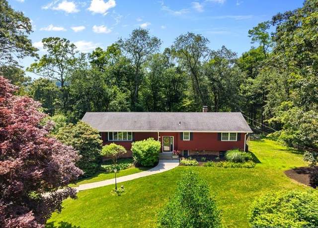 Property at 964 Red Fox Rd, Orange, CT 06477, 3 beds, 3 baths