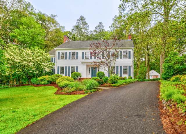 Property at 64 Blake Rd, Hamden, CT 06517, 6 beds, 3.5 baths