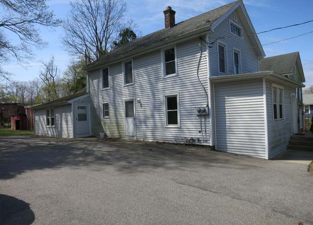 Property at 288 Norwich Ave, Colchester, CT 06415, 4 beds, 2 baths