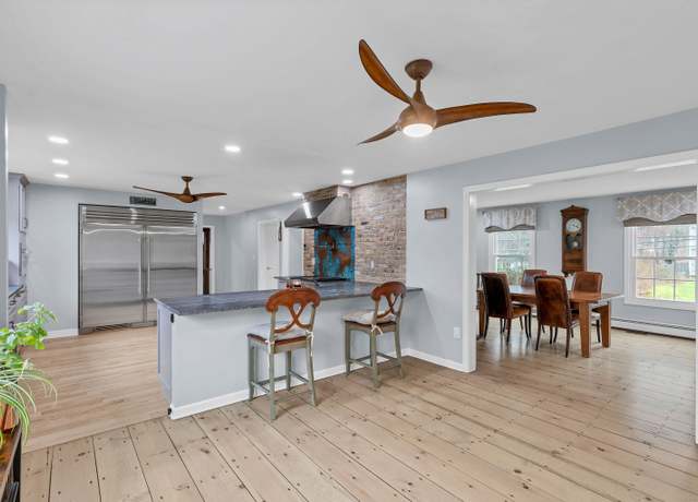 Property at 15 Briarwood Dr, Guilford, CT 06437, 4 beds, 3.5 baths