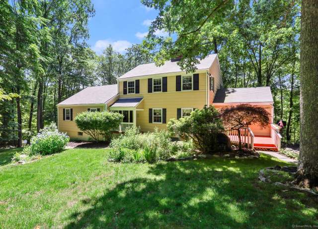 Property at 11 Dundee Rd, Stamford, CT 06903, 4 beds, 3.5 baths