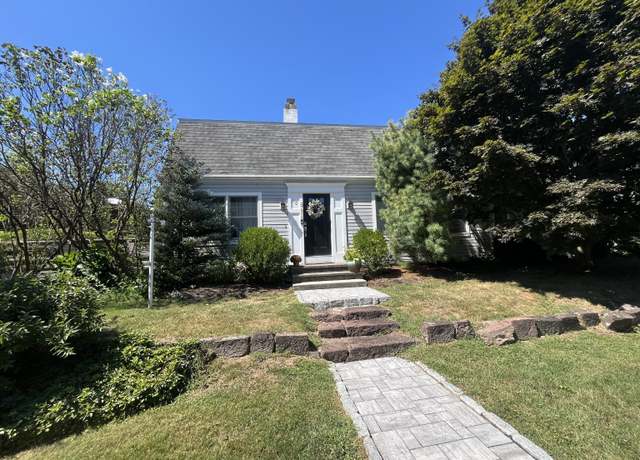 Property at 10 Spring Hill Rd, Southington, CT 06489, 3 beds, 2.5 baths
